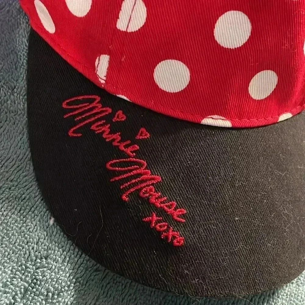 Disney parks Minnie Mouse xoxo hat - Picture 2 of 6